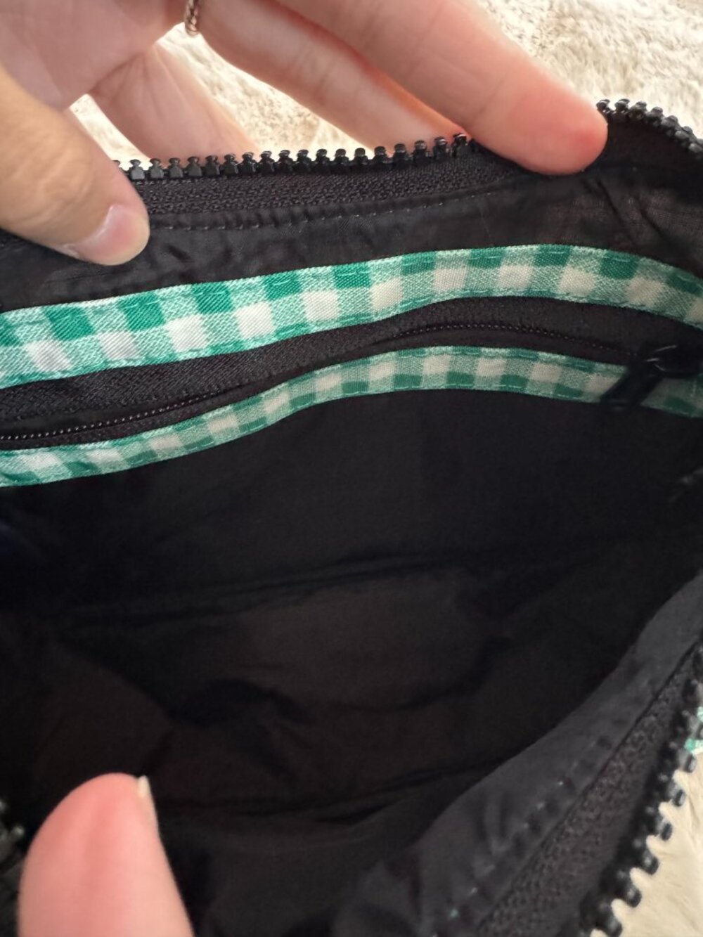 Baggu Green Gingham Mini Nylon Shoulder Bag - Picture 3 of 5